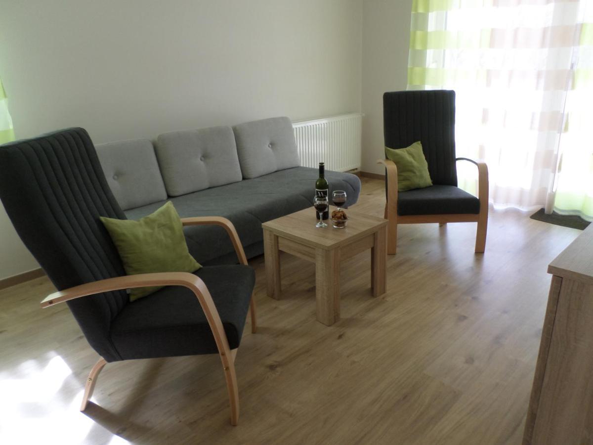Lakoparki Apartman Veszprém Eksteriør billede