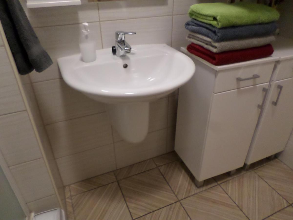 Lakoparki Apartman Veszprém Eksteriør billede