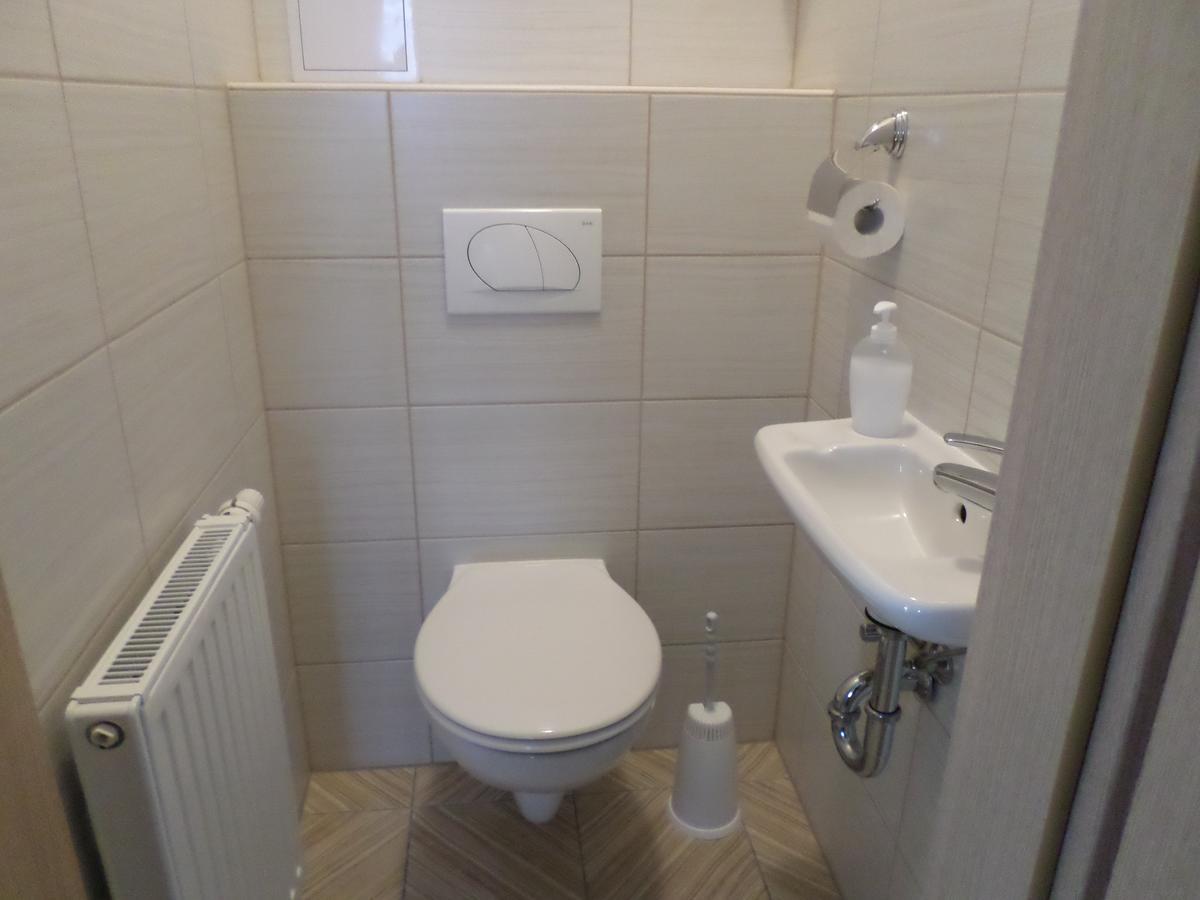 Lakoparki Apartman Veszprém Eksteriør billede