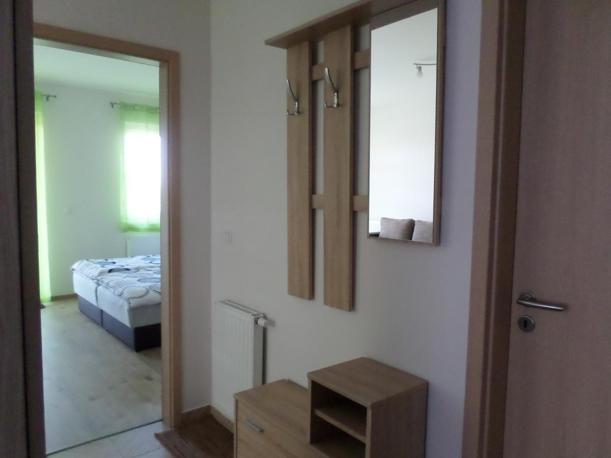 Lakoparki Apartman Veszprém Eksteriør billede