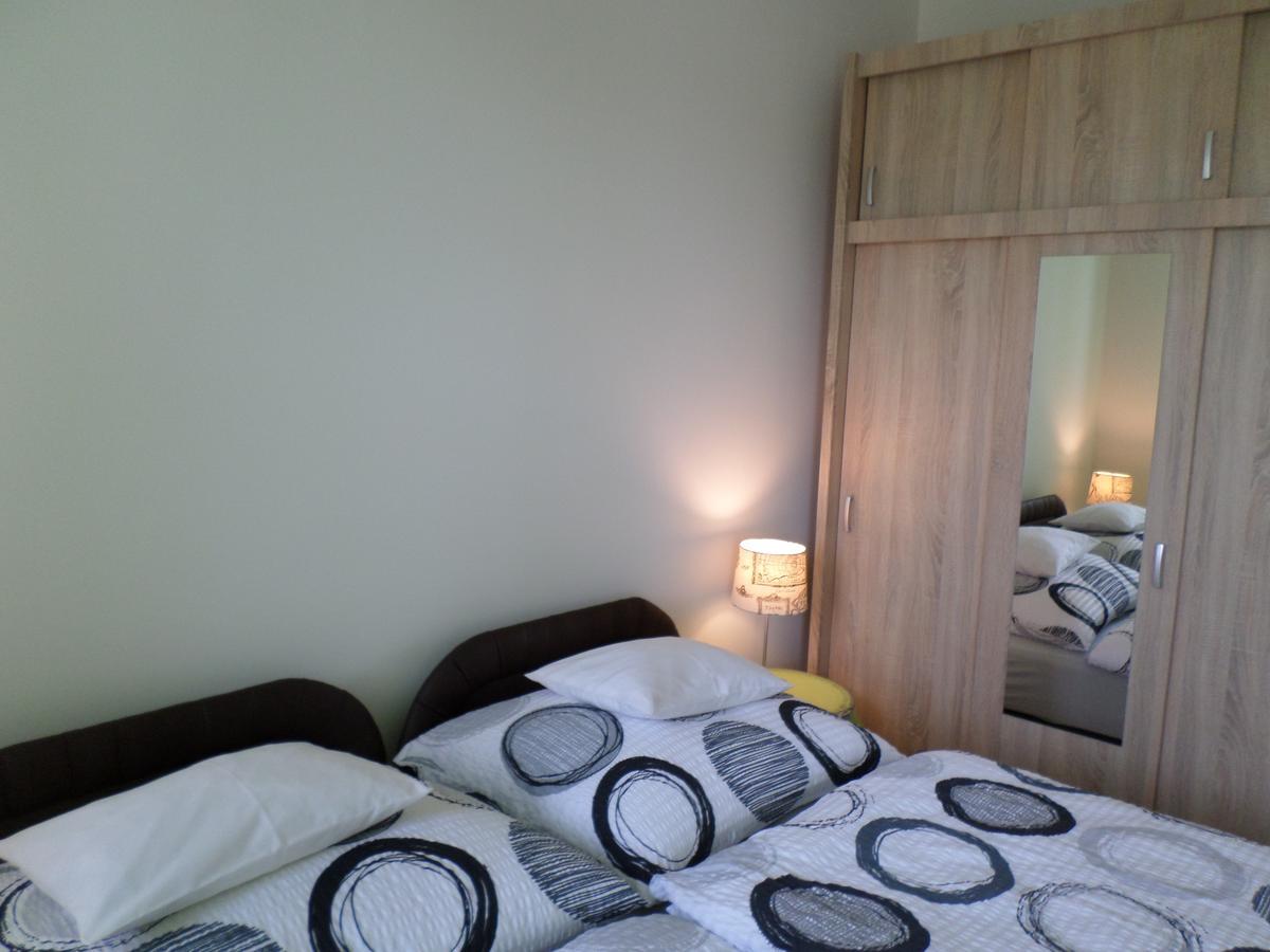 Lakoparki Apartman Veszprém Eksteriør billede